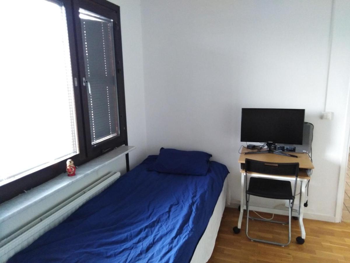 Large Room, Near Kista Galleria, Stockholm Exterior photo
